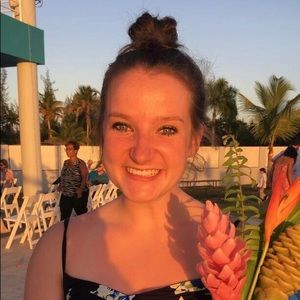 Meet your Posher, Cate